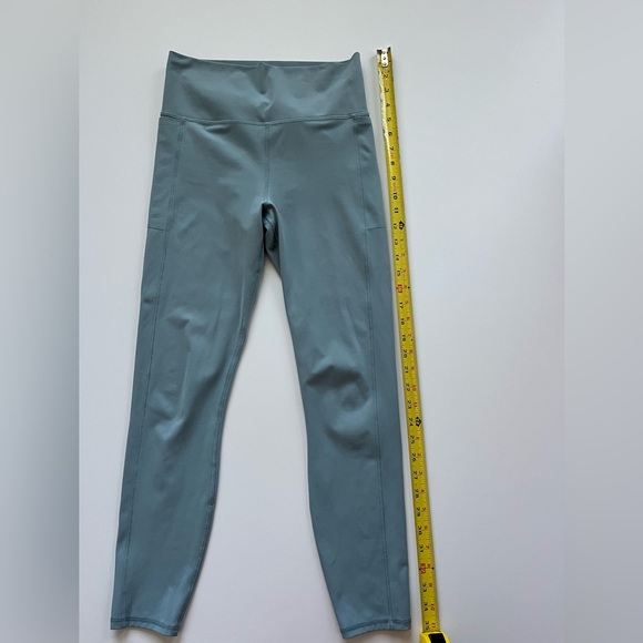 Vuori Studio Pocket Legging Vintage Pistachio-Size Medium - Picture 3 of 8